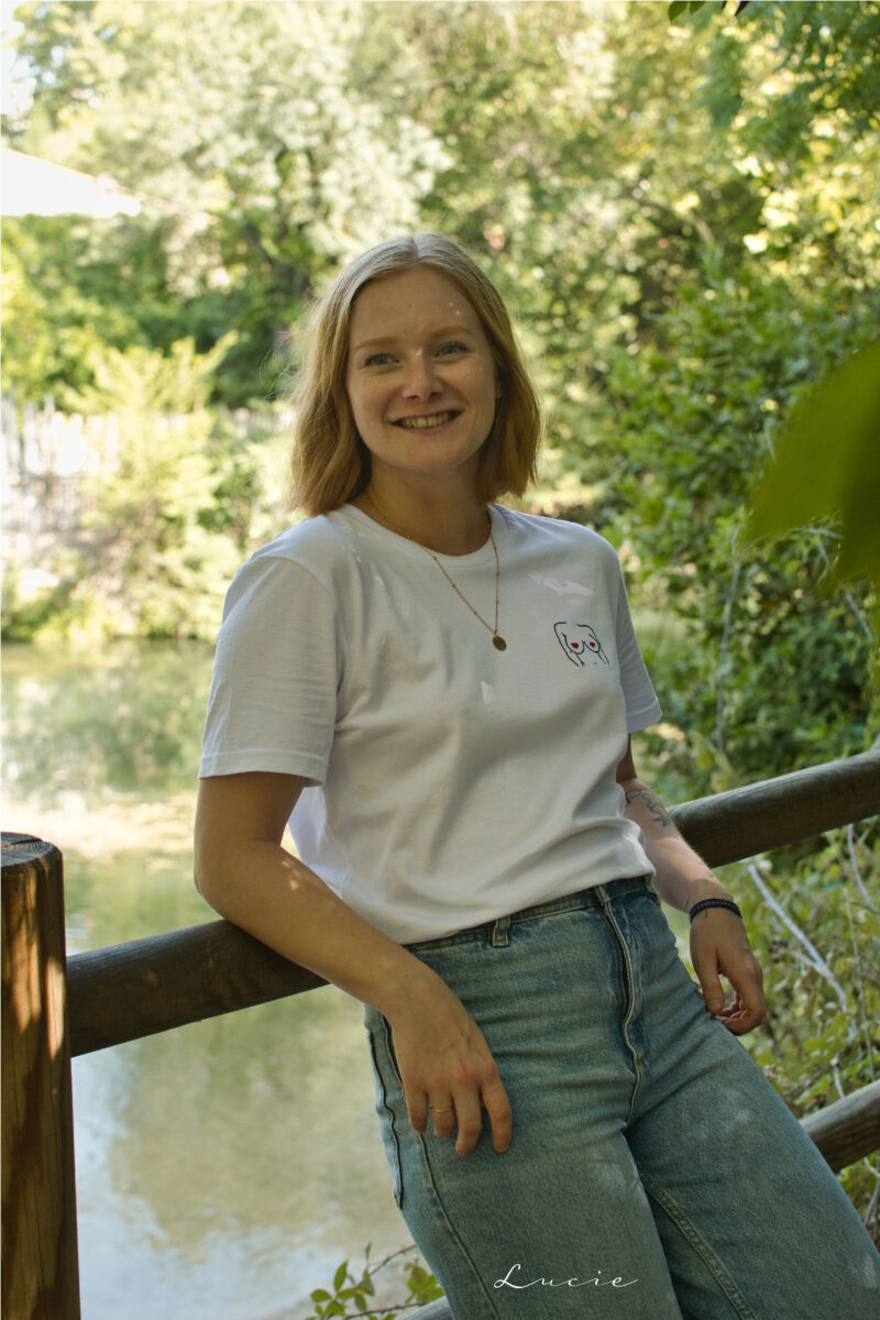 t-shirt brodés féminins XS